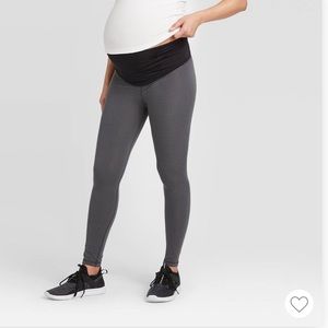 Ingrid and Isabel maternity crossover leggings.